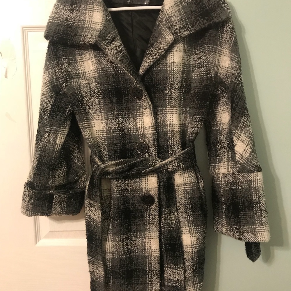 XOXO belted coat